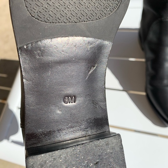 Tory Burch black leather and elastic booties size 6M - Picture 10 of 13